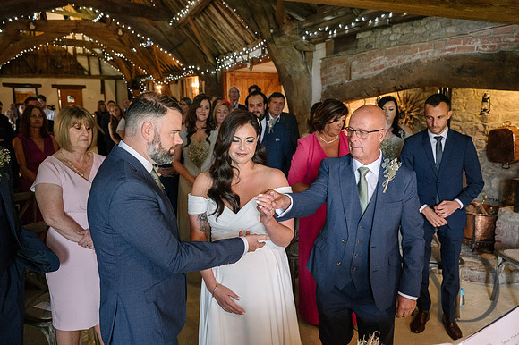 Angelique_Stuart_Notley_barn_wedding-212