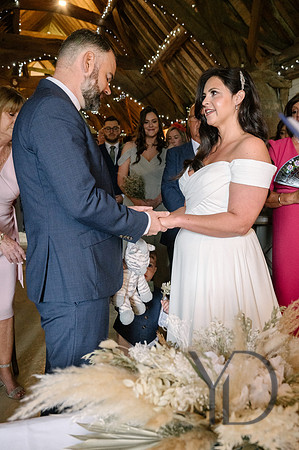 Angelique_Stuart_Notley_barn_wedding-222