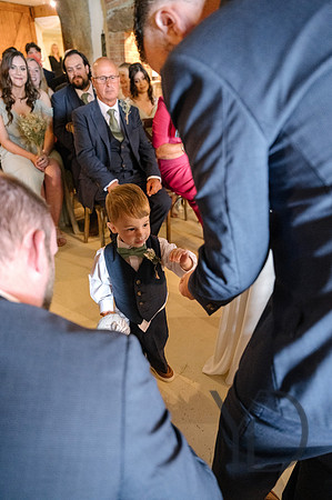 Angelique_Stuart_Notley_barn_wedding-227
