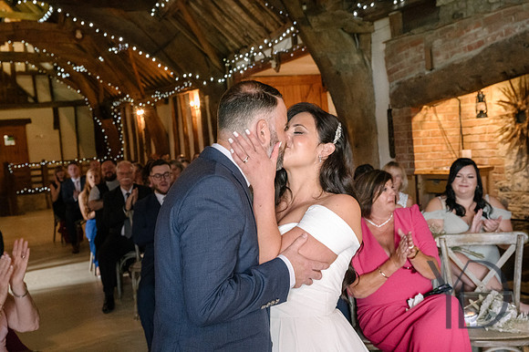 Angelique_Stuart_Notley_barn_wedding-239