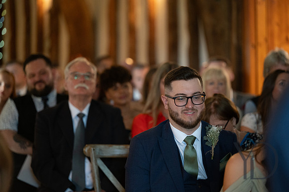 Angelique_Stuart_Notley_barn_wedding-238