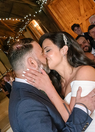 Angelique_Stuart_Notley_barn_wedding-246
