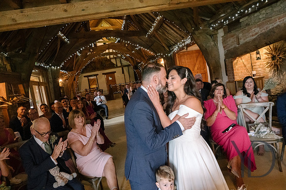 Angelique_Stuart_Notley_barn_wedding-247