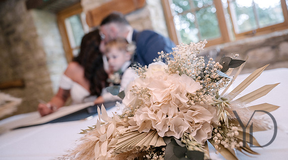 Angelique_Stuart_Notley_barn_wedding-249
