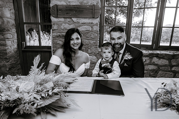 Angelique_Stuart_Notley_barn_wedding-252
