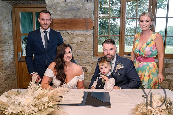 Angelique_Stuart_Notley_barn_wedding-253