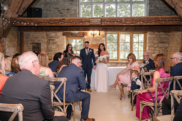 Angelique_Stuart_Notley_barn_wedding-257