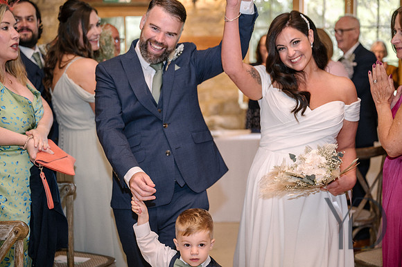 Angelique_Stuart_Notley_barn_wedding-259