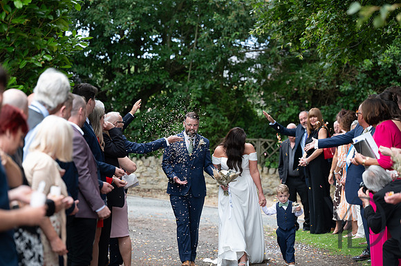 Angelique_Stuart_Notley_barn_wedding-287