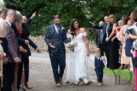 Angelique_Stuart_Notley_barn_wedding-290