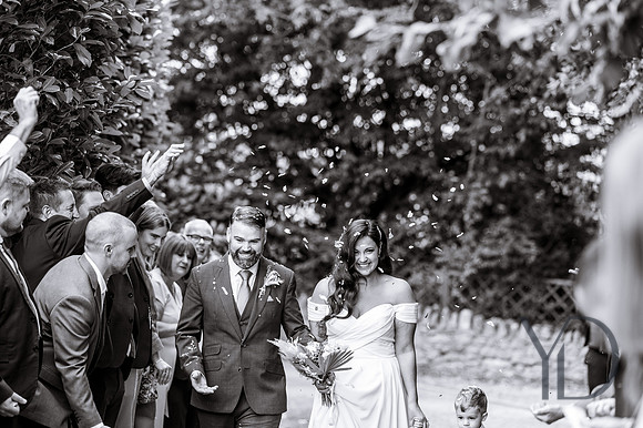 Angelique_Stuart_Notley_barn_wedding-303