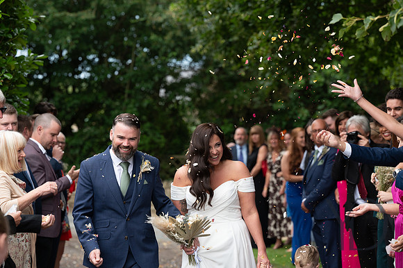 Angelique_Stuart_Notley_barn_wedding-307