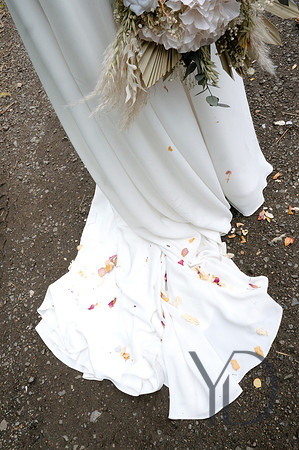 Angelique_Stuart_Notley_barn_wedding-316