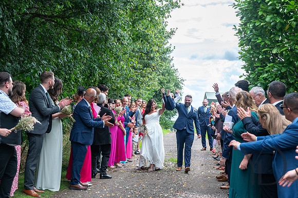 Angelique_Stuart_Notley_barn_wedding-317