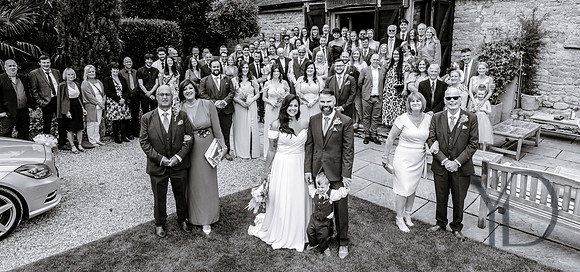 Angelique_Stuart_Notley_barn_wedding-327