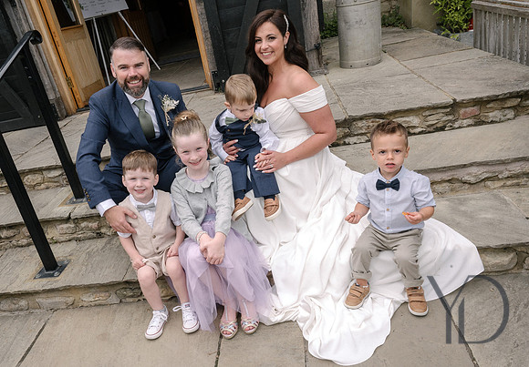 Angelique_Stuart_Notley_barn_wedding-329
