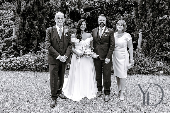 Angelique_Stuart_Notley_barn_wedding-334