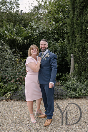 Angelique_Stuart_Notley_barn_wedding-346