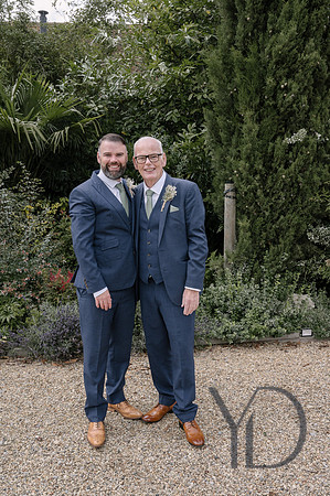 Angelique_Stuart_Notley_barn_wedding-351