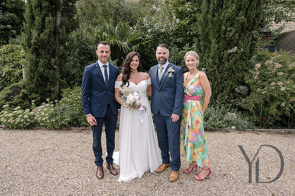 Angelique_Stuart_Notley_barn_wedding-354