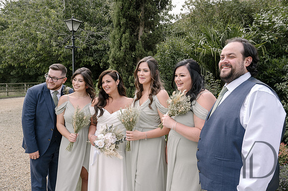 Angelique_Stuart_Notley_barn_wedding-359