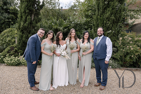 Angelique_Stuart_Notley_barn_wedding-358