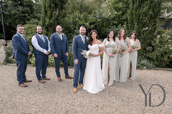 Angelique_Stuart_Notley_barn_wedding-364