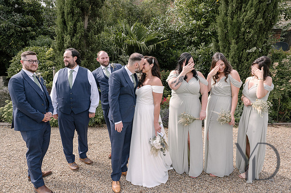 Angelique_Stuart_Notley_barn_wedding-369