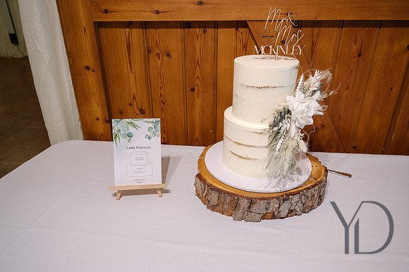Angelique_Stuart_Notley_barn_wedding-387