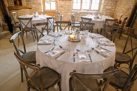 Angelique_Stuart_Notley_barn_wedding-388