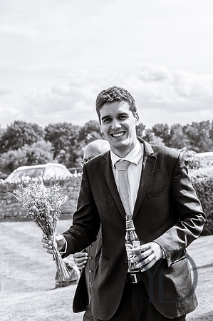 Angelique_Stuart_Notley_barn_wedding-399