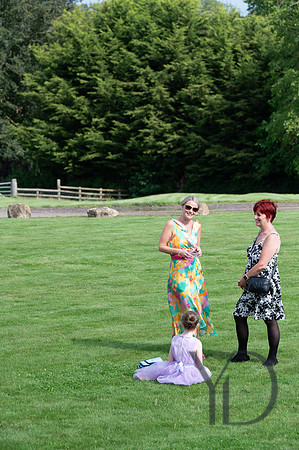 Angelique_Stuart_Notley_barn_wedding-401