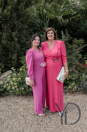 Angelique_Stuart_Notley_barn_wedding-413