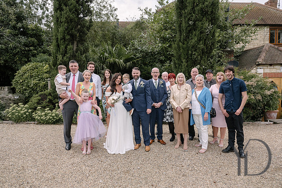 Angelique_Stuart_Notley_barn_wedding-442