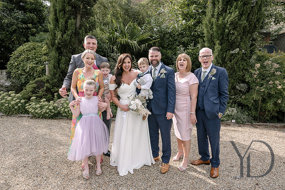 Angelique_Stuart_Notley_barn_wedding-447