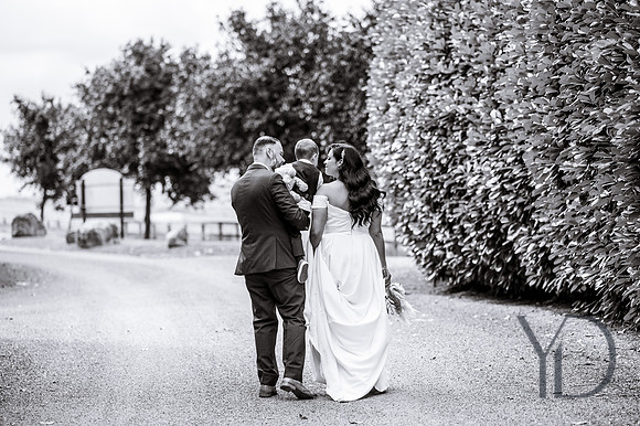 Angelique_Stuart_Notley_barn_wedding-455