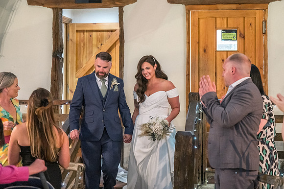 Angelique_Stuart_Notley_barn_wedding-477