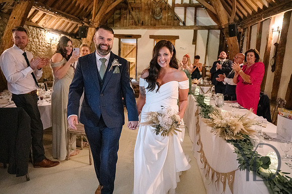Angelique_Stuart_Notley_barn_wedding-482