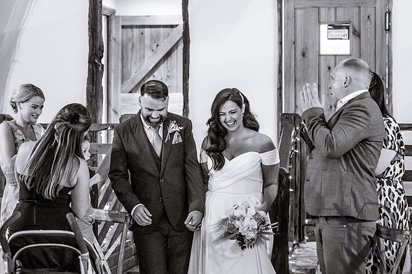 Angelique_Stuart_Notley_barn_wedding-484