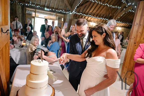 Angelique_Stuart_Notley_barn_wedding-488
