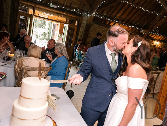 Angelique_Stuart_Notley_barn_wedding-495
