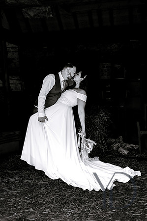 Angelique_Stuart_Notley_barn_wedding-505