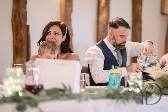 Angelique_Stuart_Notley_barn_wedding-517