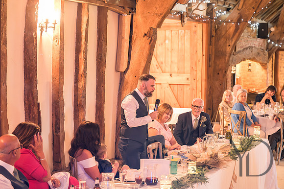 Angelique_Stuart_Notley_barn_wedding-534