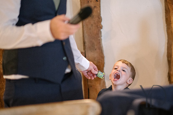 Angelique_Stuart_Notley_barn_wedding-564