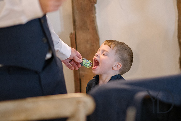 Angelique_Stuart_Notley_barn_wedding-565