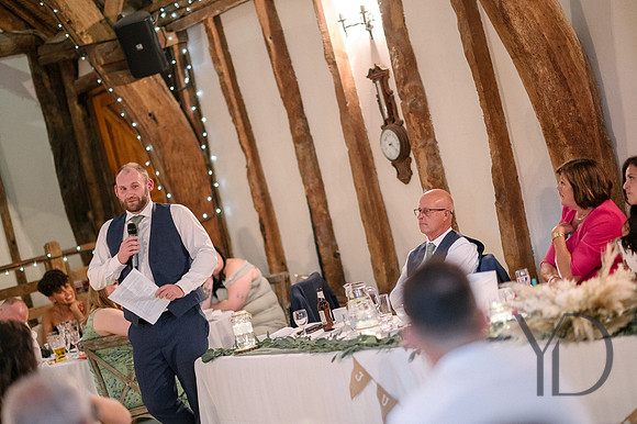 Angelique_Stuart_Notley_barn_wedding-569