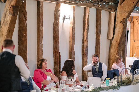 Angelique_Stuart_Notley_barn_wedding-574