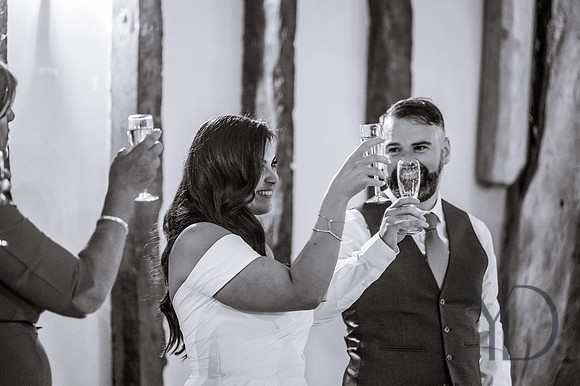 Angelique_Stuart_Notley_barn_wedding-582