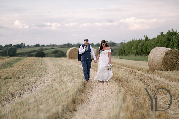Angelique_Stuart_Notley_barn_wedding-589